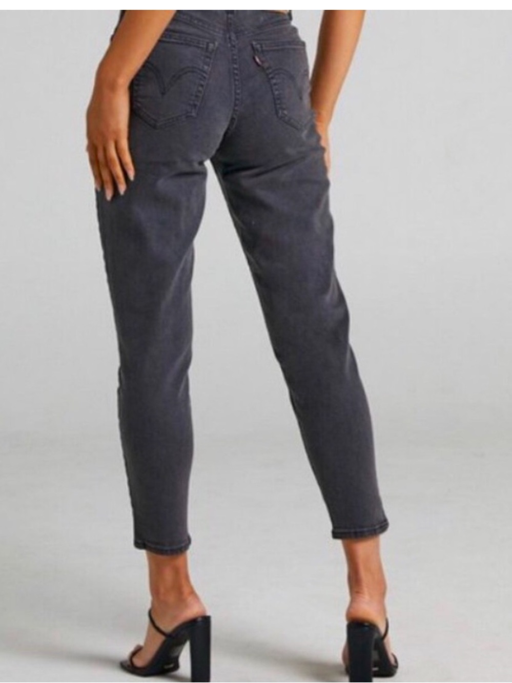 Levi’s High Waisted Mom Jeans. Ankle Skinny. Charcoal. Size 30. - Picture 3 of 12